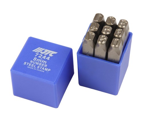 JTC-7244 - Клейма цифровые 8мм (HRC 60+-2град. DIN 1451) JTC - Клейма цифровые
Характеристики:

Тип: цифровые
Размер 8мм
Длина 69,1мм
Твердость: 60&plusmn;2HRC
Материал: хромованадиевая сталь
Комплектация: 9 предметов (&quot;0-9&quot;) JTC-7244 - фото 16680736