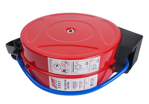 JTC-5561 - Удлинитель для подачи воздуха на катушке (шланг 15м) JTC - 
Шланг для подачи воздуха достигает 200 psi.
Металлический корпус, внешний диаметр &Oslash;33 см, широкое внутреннее пространство и легкость подкатки, без усилия.
Угол поворота шарни JTC-5561 - фото 16680977