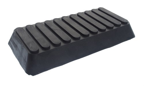 JTC-7645 - Проставка для подъемника резиновая 19.5X10X2.8см JTC - 
Резиновый, трапециевидной формы.
Размеры: 19.5 х 10 х 2.8 см. JTC-7645 - фото 16681670