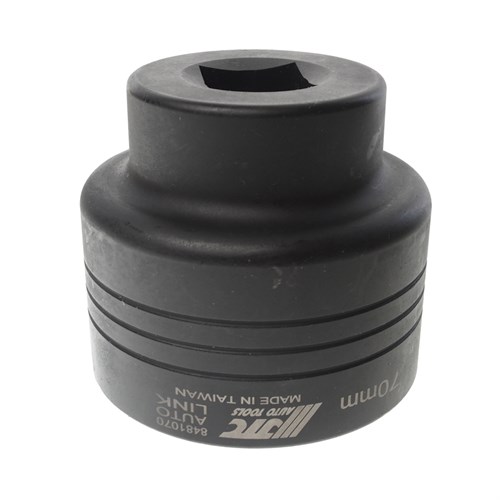 JTC-8481070 - Головка торцевая 1" 70мм ударная 8-ми гранная JTC - 
1" x 8 граней.
Общая длина: 81 мм, 6 граней; глубина: 45 мм.
Размер: 70 мм. JTC-8481070 - фото 16685769