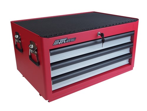 JTC-5639 - Ящик для инструмента 3 секции средней глубины красный JTC - 
Размеры ящиков подходят для всех наборов инструментов JTC К-серии.
Ящики оснащены фиксирующими защелками, которые предотвращают случайное открывание.
Все ящики оснащены роликовыми нап JTC-5639 - фото 16689715