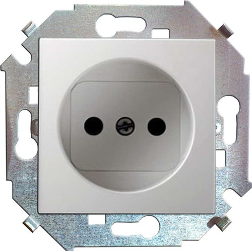 Розетка 1-м СП Simon 15 16А IP20 250В без заземл. защ. шторки винтов. клеммы механизм бел. Simon 1591444-030 262474 - фото 16743413