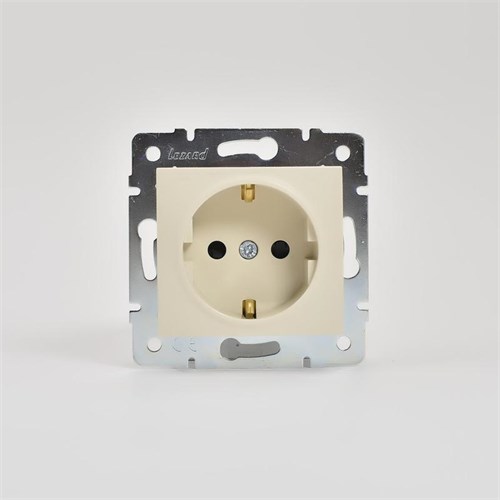Розетка 1-м СП Karina с заземл. защ. шторки термопласт механизм крем. LEZARD 707-0388-124B 551547 - фото 16757533