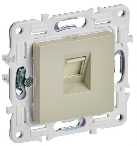 Розетка компьютерная RJ45 кат.5E SKANDY SK-K01B беж. IEK SK-K10-1-K10 1835955 - фото 16759615