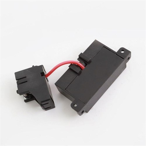 Расцепитель пониженного напряжения UVT для MGS125 напряжение AC230 DKC UVT-MGS125AC230R 1845695 - фото 16760125