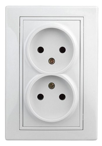 Розетка 2-м СП Plano 1-204-01 16А IP20 250В 2х2P бел. Intro Б0053904 1672630 - фото 16764810