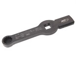 JTC-5595-M22 - Ключ для тормозных суппортов грузовых автомобилей 3/4" 22мм 12-гранный JTC - Используется для сборки и разборки резьбовых соединений томозного суппорта коммерческого транспорта.

Ключ имеет нанесенную формулу для расчета правильной длины кл JTC-5595-M22