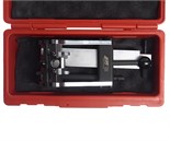 JTC-1801 - Приспособление для стяжки пружин (MERCEDES W116,W123,W124,W126,W129,W140,W201,W202 4-MATIC) JTC -  
Предназначен для автомобилей Мерседес (Mercedes-Benz) моделей 116/123/124/126/129/140/201/202/4-MATIC. 
Преимущества: новая конструкция с трех JTC-1801