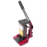 JTC-TOE025 - Домкрат бутылочный 2.5т 194-294мм двухуровневый JTC - Домкрат бутылочный 2-х плунжерный JTC

Описание

	Прочный хромированный гидравлический поршень обеспечивает продолжительную эксплуатацию домкрата.
	Внутренний клапан контроля перегруз JTC-TOE025