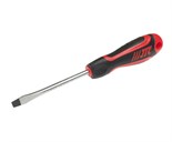JTC-7603 - Отвертка шлицевая SL 5.5х75мм усиленная (сталь Cr-Mo) JTC - 
Материал: 8NCM8660.
Стержень отвертки стальной. Покрыт сатин-хромом, жало оксидировано.
Рукоятка имеет треугольную форму. Изготовлена из двухкомпонентного материала (РР + TPV). Обл JTC-7603