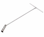JTC-3649 - Ключ свечной карданный 16мм L=450мм 5/8" Т-образный магнитный JTC - 
	Рукоятка длиной 450 мм обеспечивает доступ в труднодоступные места, например, при работах со свечами зажигания.
	Применение инструмента позволяет избежать контакта с нагрет JTC-3649