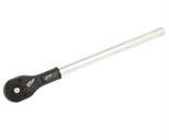JTC-3630 - Ключ трещотка 3/4" 24 зуба 503мм металлическая рукоятка JTC -  
Предназначена для проведения ремонтных и диагностических работ. 
Компактная конструкция головки позволяет работать в узких и труднодоступных местах. 
Можно использовать одной ру JTC-3630