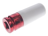 JTC-330421 - Головка торцевая 1/2" 21мм ударная для литых дисков 1/2 х 19мм L=87мм JTC - 
Тонкостенные ударные головки предназначены для установки/снятия гаек креплений колеса, находящихся в глубоких посадочных колодцах.
Оснащена внешней защитной гильзой  JTC-330421