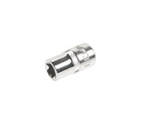 JTC-22010 - Головка торцевая 1/4" TORX E10 L=25мм JTC - 
Изготовлен из высококачественной хром-молибденовой стали.
Размер: 1/4"х Е10.
Общая длина: 25 мм.
Количество в оптовой упаковке: 10 шт. и 200 шт. JTC-22010