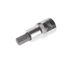 JTC-45609 - Бита-головка 1/2" HEX H9х55мм JTC - 
Размер: 1/2"" х H9.
Общая длина: 55 мм.
Длина насадки: 17 мм.
Изготовлена из закаленной хром-ванадиевой стали.
Габаритные размеры: 55/20/20 мм. (Д/Ш/В)
Вес: 75 гр. JTC-45609