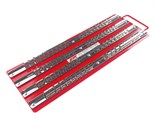 JTC-3413 - Лоток с реечными держателями головок (1/4"х20шт. 3/8"х30шт. 1/2"х30шт.) 440х150мм JTC -  
Размеры фиксаторов: 1/4&quot; - 20 шт., 3/8&quot; - 30 шт., 1/2&quot; - 30 шт.  
Размеры: 440х150 мм.  
Толщина держателя: 0.8 мм. Хромированная низкоу JTC-3413