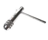 JTC-5207 - Держатель для метчиков 1/2" Т-образный 110мм JTC -  
Размер: 1/2&quot; (5-12 мм.) 
Длина: 110 мм.  
Габаритные размеры: 130/50/45 мм. (Д/Ш/В)  
Вес: 280 гр. JTC-5207