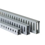 Кабель-канал перфорированный 15х30 L2000 RL75 G DKC 00672RL 263893