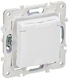 Розетка 1-м SKANDY 16А IP44 с заземл. защ. штроки с крышкой SK-R11W арктич. бел. IEK SK-R16-16-44-K01 1835756