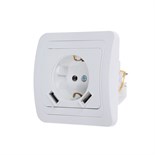 Розетка IN HOME "CLASSICO",  16 А+ 2 USB 2 А, одноместная, 230 В, встраиваемая, с з/к, белая 9170953