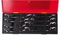 JTC-K6086 - Набор ключей разрезных шарнирных 8 предметов JTC - 
Комплектация: 8 шт. - ключ под конусную гайку с шарниром: 8х9, 10х11, 12х13, 14х15, 16х17, 18х19, 3/8"х7/16", 1/2"х9/16" (JTC-5134-5142). JTC-K6086 - фото 16730150