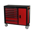 JTC-S1067 - Тележка инструментальная 7 секций красная с боковым ящиком JTC - 
Размеры ящика: 568x378x75 мм (154 мм два нижних).
Дугообразная боковая ручка.
Выдвижные ящики оснащены нескользящими вкладками. В комплекте предусмотрен верхний коврик из EVA JTC-S1067 - фото 16730319