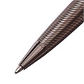 Ручка подарочная шариковая в кожзам футляре поворотная Карбон корпус темно-серый 10562203 - фото 16936405